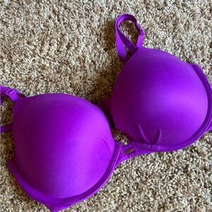 Victoria secret plunge 34DD
